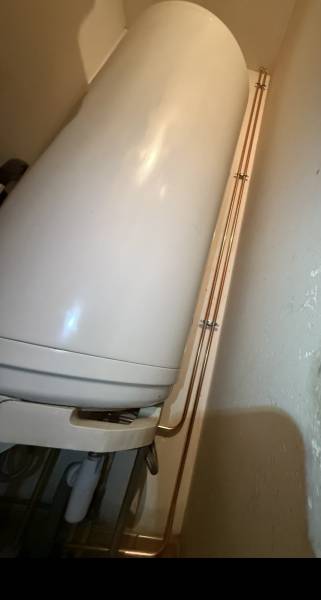 Retubage d'une installation suite à une fuite d'eau en sol à Saint Savin en Gironde